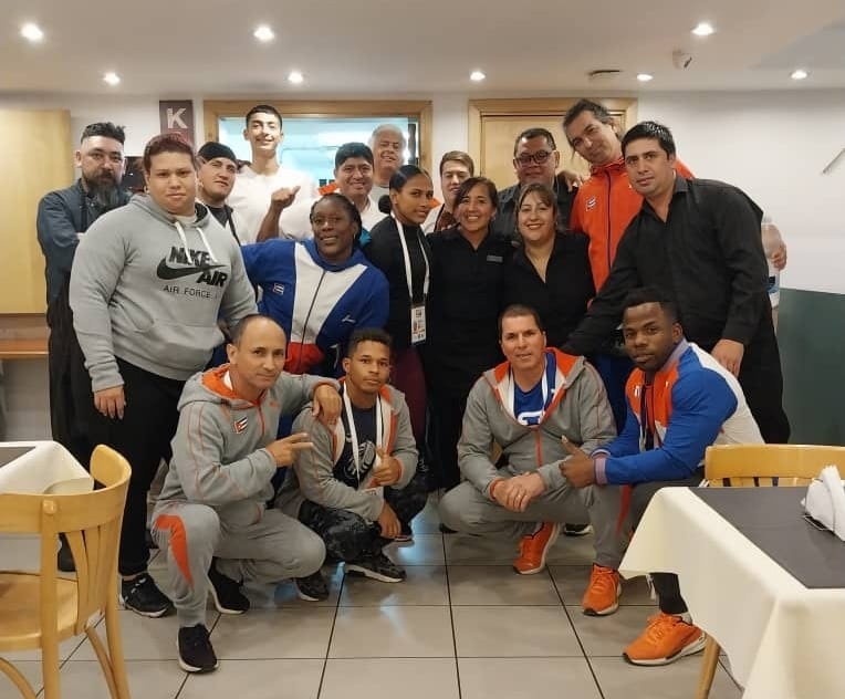 Equipo cubanos de pesas